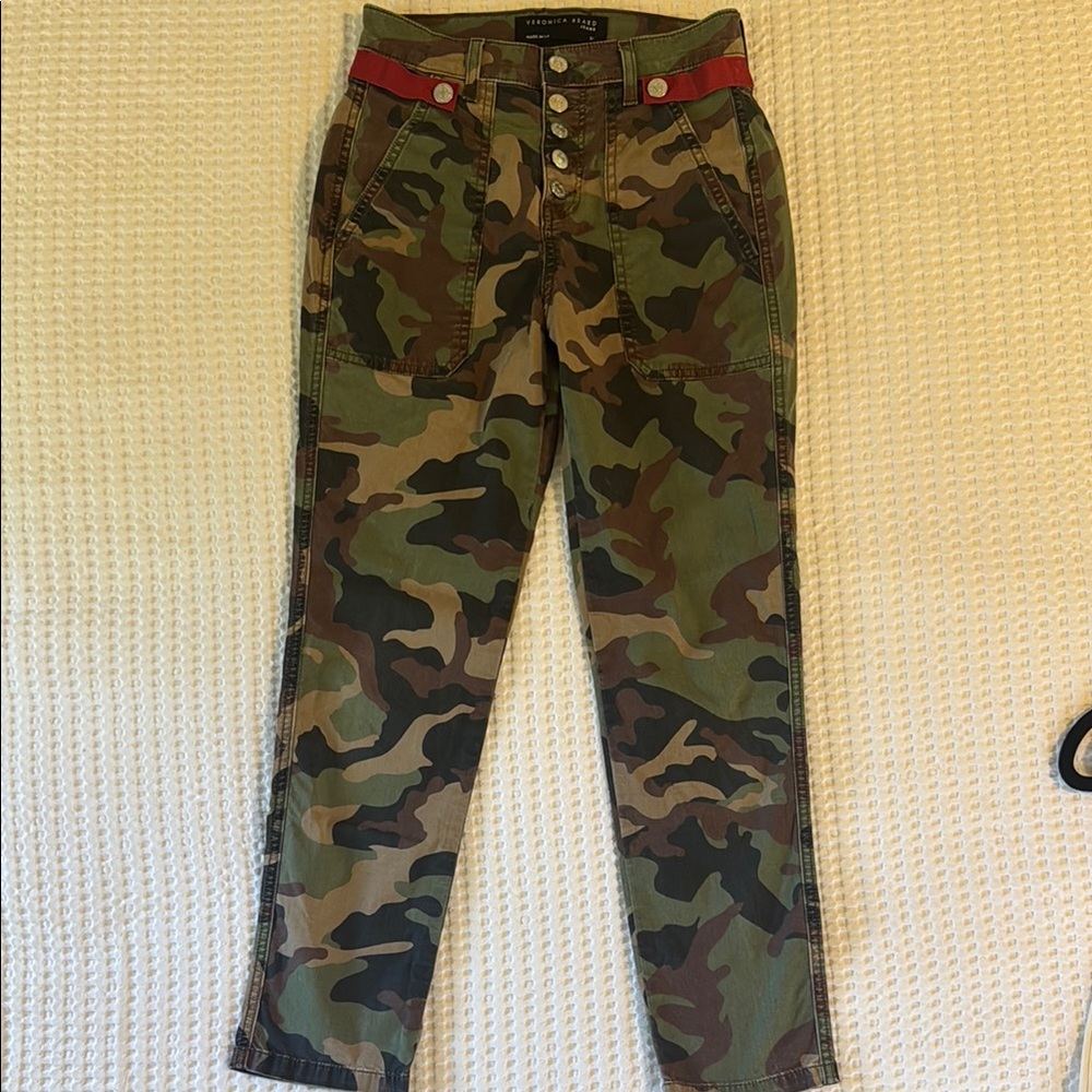Veronica beard size 24 Camouflage Cargo Pants with Red Details.